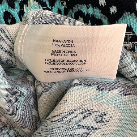 Wildfox Geo Print Pull-On Shorts Front Patch Pockets Blue Multi L - Picture 8 of 9